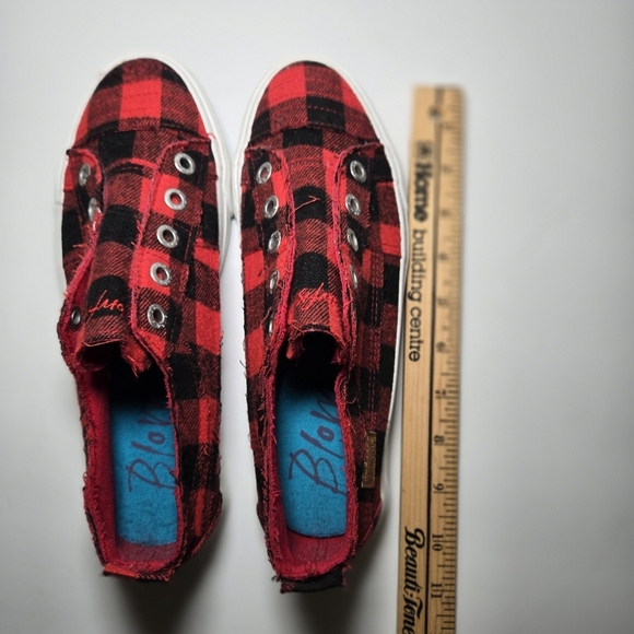 Blowfish Malibu Red and Black Plaid Slip-On 8.5 Womens Sneakers - Picture 10 of 13